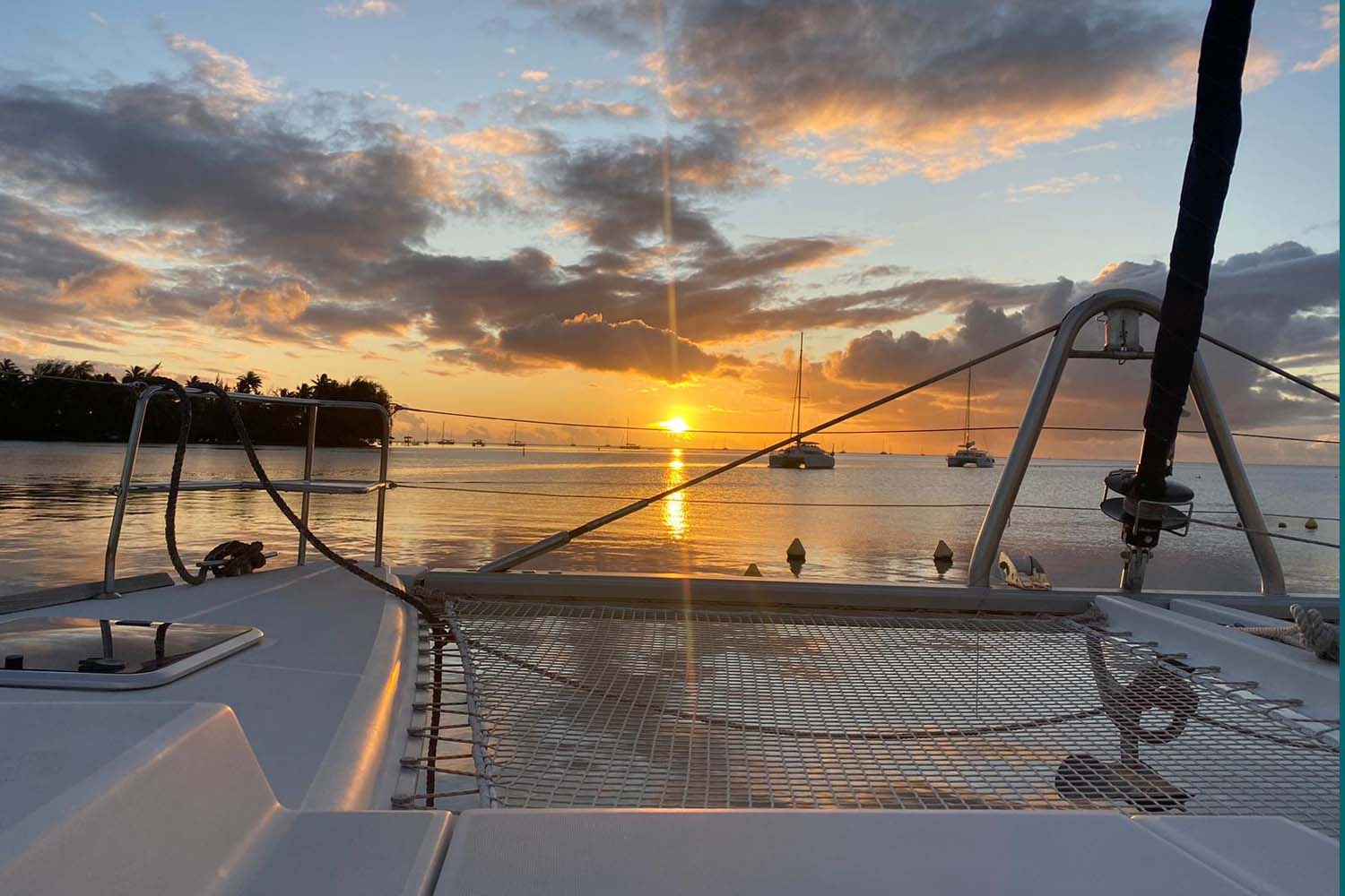 Tahiti Yacht Charter